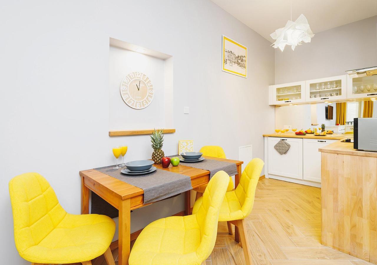 Aurora Apartments - Old Town Краков Экстерьер фото