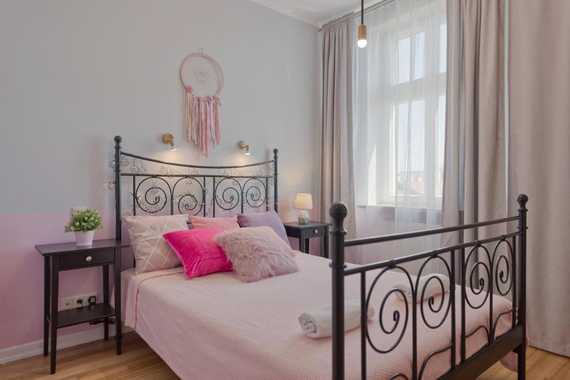 Aurora Apartments - Old Town Краков Экстерьер фото