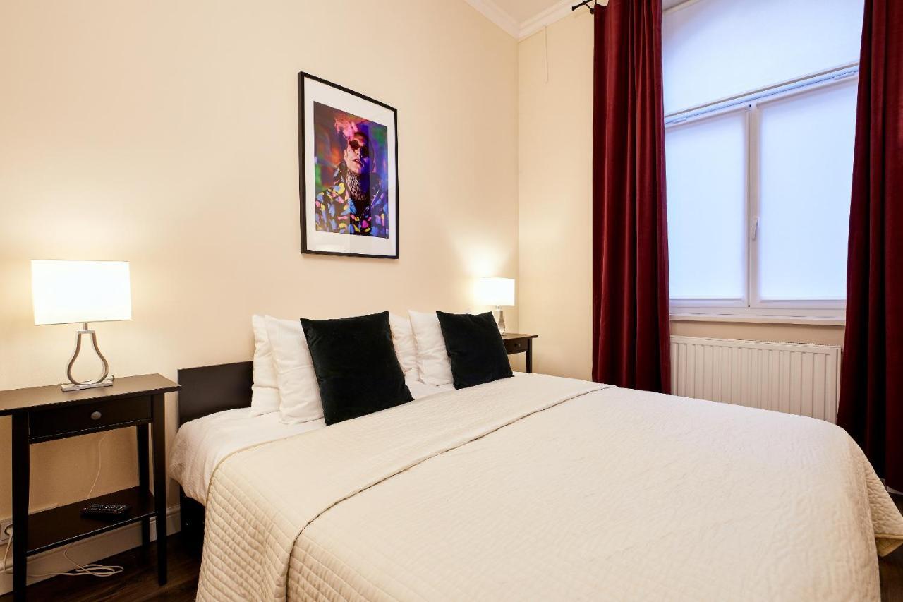Aurora Apartments - Old Town Краков Экстерьер фото